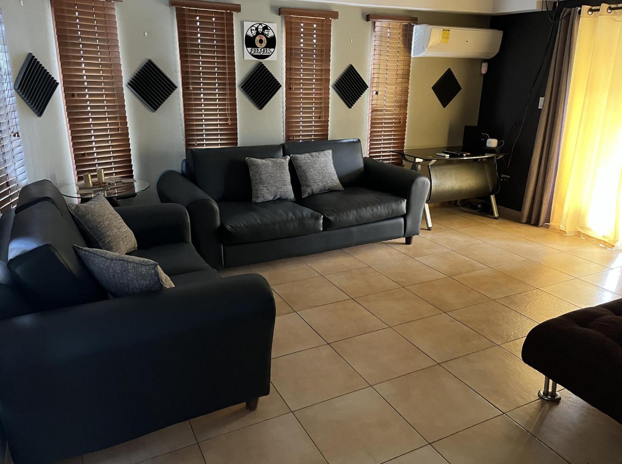 Genesis Apartments Палм Бич Экстерьер фото